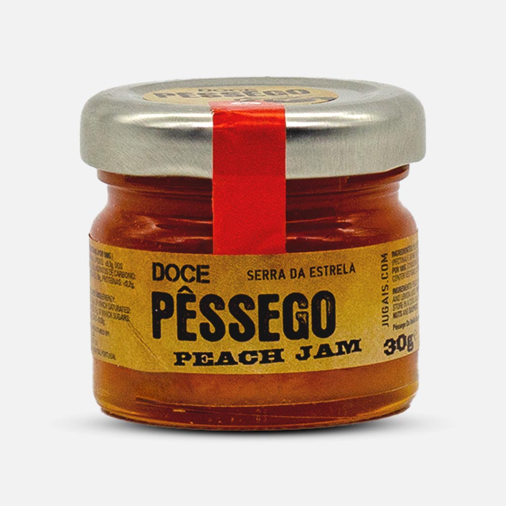 Doce Pêssego Peach Jam 30g jar from Serra da Estrela by Quinta de Jugais, available at The Cheeseroom – Dubai’s luxury cheese boutique offering artisanal cheeses, charcuterie, truffle products, gourmet condiments, cheese platters, charcuterie boards, and premium cold cuts.