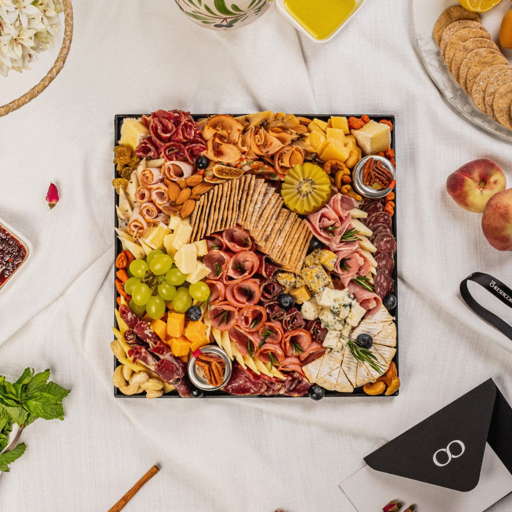 Platinum Platter - AED 500.00 - The Cheeseroom The Bespoke Collection