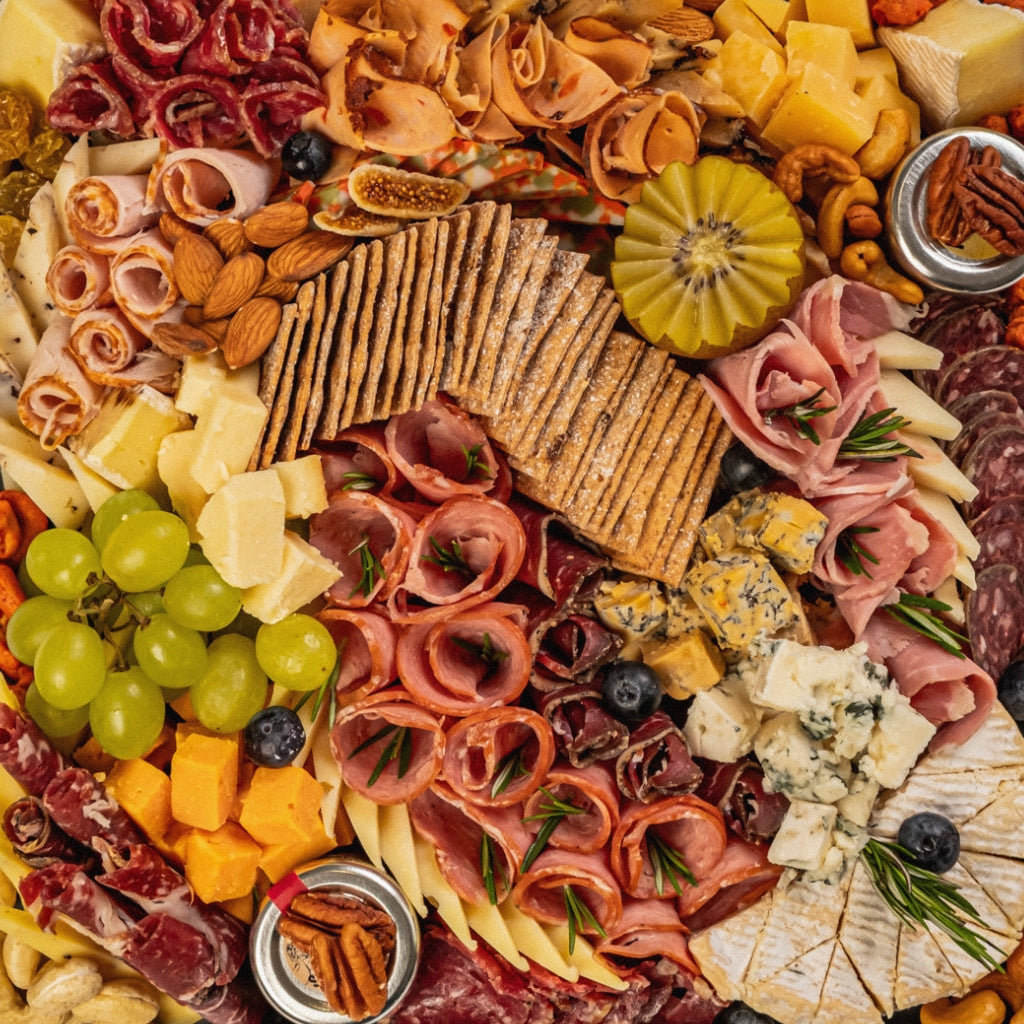 Platinum Platter - AED 500.00 - The Cheeseroom The Bespoke Collection